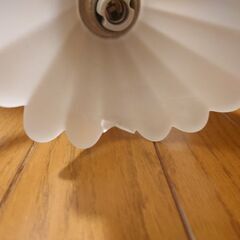 小泉産業  シャンデリア  8灯  2箇所欠けあり  白熱灯器具の画像