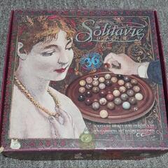 ソリティア　ボードゲーム