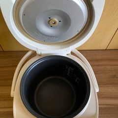 ⭐️NEOVEジャー炊飯器 ⭐️ ⭐️NRM-M35A⭐️ の画像