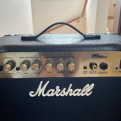 Marshall MG 15cd アンプの画像