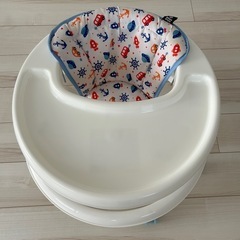 【半額】ベビー用歩行器(箱あり)の画像