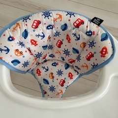 【半額】ベビー用歩行器(箱あり)の画像