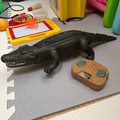
クロコダイル　ワニ　ラジコン