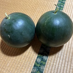 スイカ3.6〜3.7kg 2個　