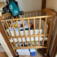 ベビーベッド