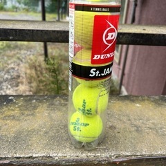 テニスボール