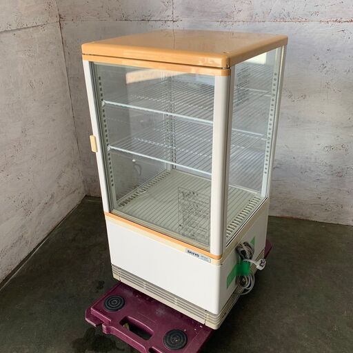【SANYO】 サンヨー 卓上 冷蔵ショーケース 53L ４面ガラス SMR-SK72 ドリンク N0305