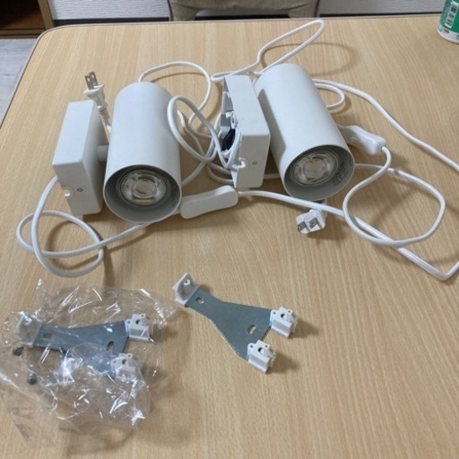 IKEA ニーモーネ2個　電球4個付き