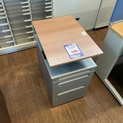 JH-20 【オフィス家具専門店】オカムラのワゴンキャビネットです！