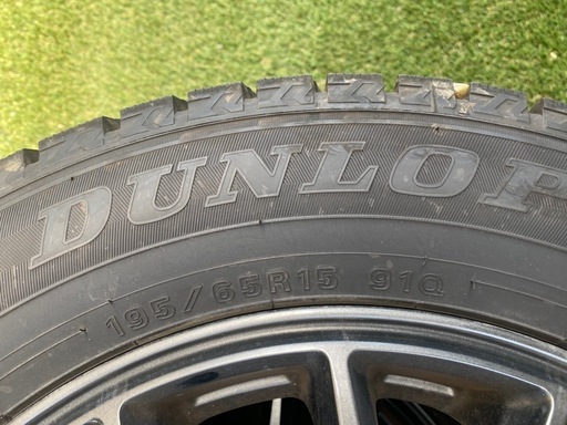 中古スタットレスタイヤ195/65R15 91Q
