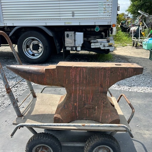 k0813602 角付 アンビル 金床 作業台 叩き台 かなとこ 重さ 約150㎏ 全長78㎝ 加工 曲線 鉄床 つぶし釘 中古 現状品【引き取り限定】