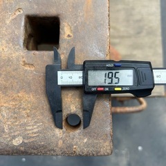 k0813602 角付 アンビル 金床 作業台 叩き台 かなとこ 重さ 約150㎏ 全長78㎝ 加工 曲線 鉄床 つぶし釘 中古 現状品【引き取り限定】の画像
