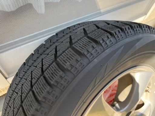 値下げ　ブリヂストンスタッドレスタイヤ215/65R16