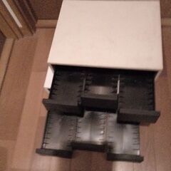 カセットテープケース 2ケース　1ケース15本収納が3しきりで4...