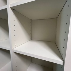 白　本棚　約高さ180cm×幅90cm×奥行25cmの画像