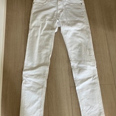 UNIQLO ウルトラストレッチジーンズ ホワイト 29サイズ