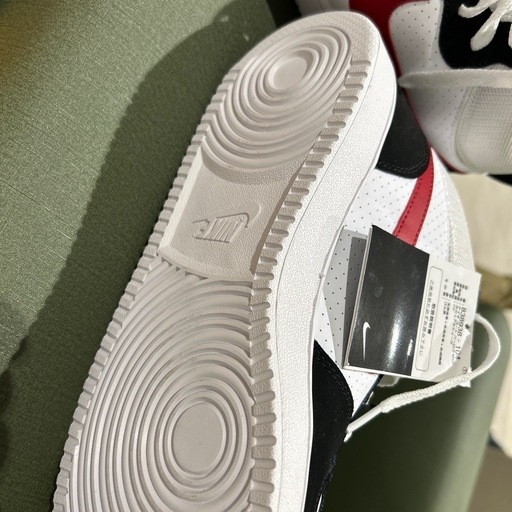 正規品‼️
新品‼️NIKE(ナイキ) 838938-104(1853) COURT BOROUGH MID (コートバーロウ MID