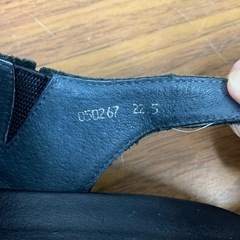 N2408-378 water massage オープントゥサンダル ブラック レザー キズ汚れ有り サイズ:22.5cmの画像