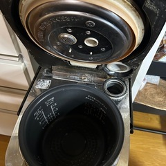 炊飯器の画像