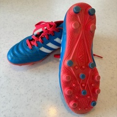 サッカーシューズ　子供用　adidas アディダス　21.5の画像