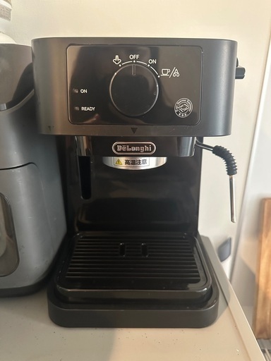 デロンギ エスプレッソマシーン コーヒーメーカー