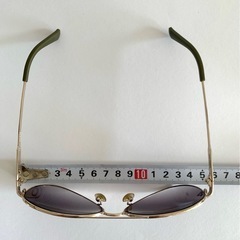 【サングラス】　GUESS ゲス　ユニセックス　ティアドロップ　サングラス　焦茶色の画像