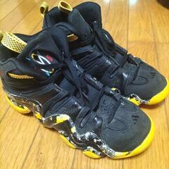 希少adidas kb8 Crazy8 イエローの画像