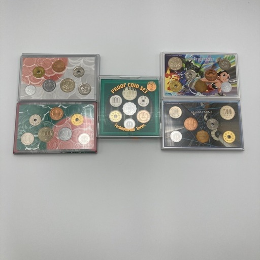 m0716604 貨幣セット ミントセット 貨幣セット 古事記1300年 鉄腕アトム プルーフ バングラデシュ 14点まとめ売り 【額