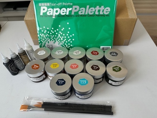 超お買い得！ターナーズ★ガラスペイント★ライナー★筆★ペーパーパレットのセット！