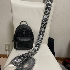 MCMバックパックと斜め掛け用ベルトの画像