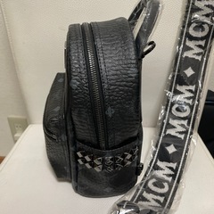 MCMバックパックと斜め掛け用ベルトの画像