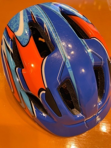 子供用自転車　22インチ　ヘルメット付　土日祝日お引き取り希望