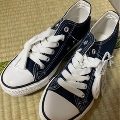 スニーカー　新品
