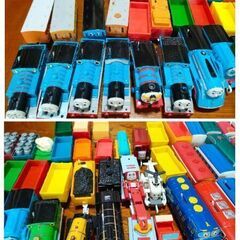 大量プラレール＋おまけカプセルプラレールの画像