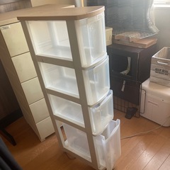 隙間タンス