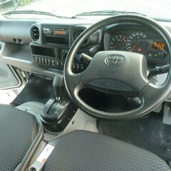 R.5年 トヨタ ダイナ 2.8 ジャストロー ディーゼル 1.5t平ロングAT ホワイト 改ざん車両  PCS　ETC　左電格ミラー　BTオーディオ　集中ドアロック　エアバック　LEDヘッドライト　検付き1年　　16867の画像