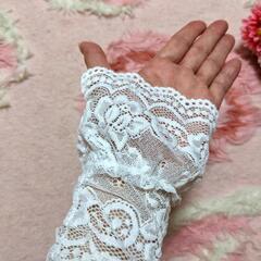 新品♥付け袖♡白♡花柄♡柔らか♡ツルツル♡レース♡着脱簡単♡日焼け防止の画像