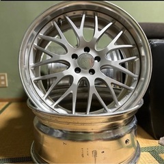 車のパーツ タイヤ、ホイール