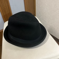 フェルト　ブラック　中折れ帽子