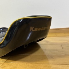 ゼファー400 三段シート チョビ三段シートの画像
