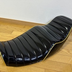 ゼファー400 三段シート チョビ三段シートの画像