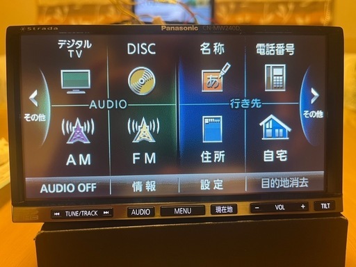 パナソニックナビ　CN-240D 特に問題も無く実働品です。一度タッチパネルとアンテナヒューズ交換の修理をしています