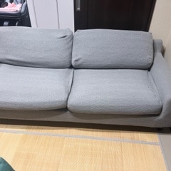 三人掛けソファ差し上げます。