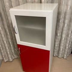 《取引中》
【無償】赤と白の棚の画像