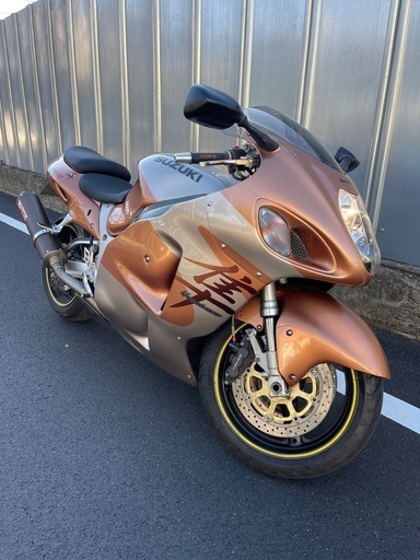 スズキ　ハヤブサ　1300cc バイク