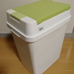 アスベル ゴミ箱 20L グリーン おむつ用プッシュペール エバン