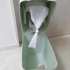 おむつゴミ箱の画像