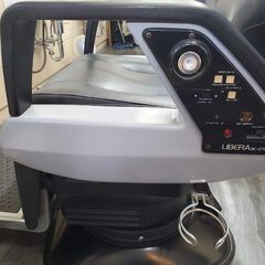 【直接引取限定】稼働品・新明和・電動理容椅子・理容 美容 業務用の画像