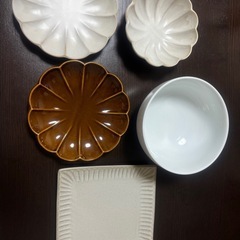 お皿　の画像