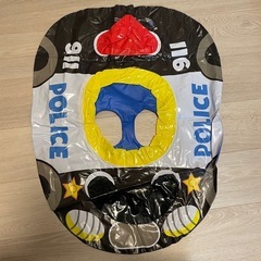 パトカー 足入れ浮き輪
